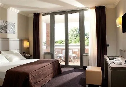 Ardeatina Park Hotel Castel di Leva 4*,  Italia